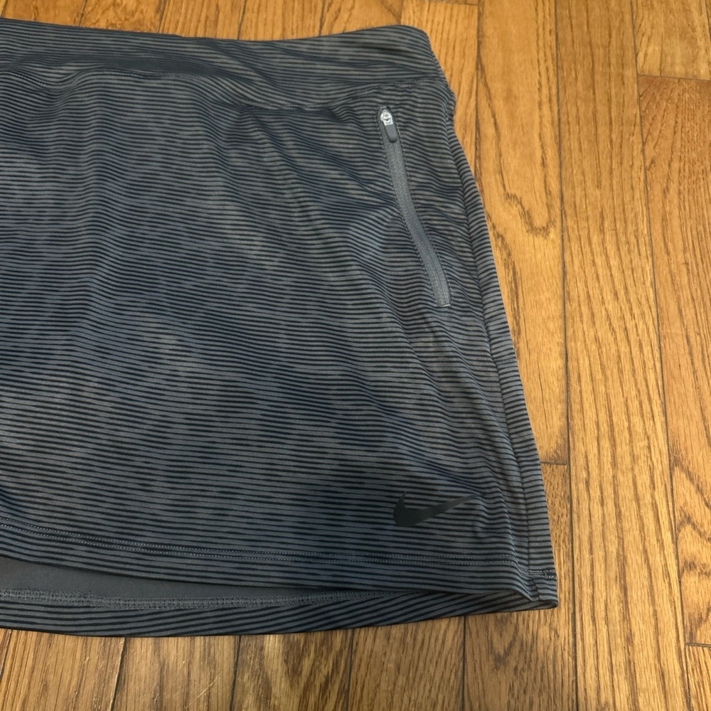 Nike Golf Dri-FIT Skort Womens XL Charcoal Grey Striped Athletic Tennis Skirt - Picture 4 of 6